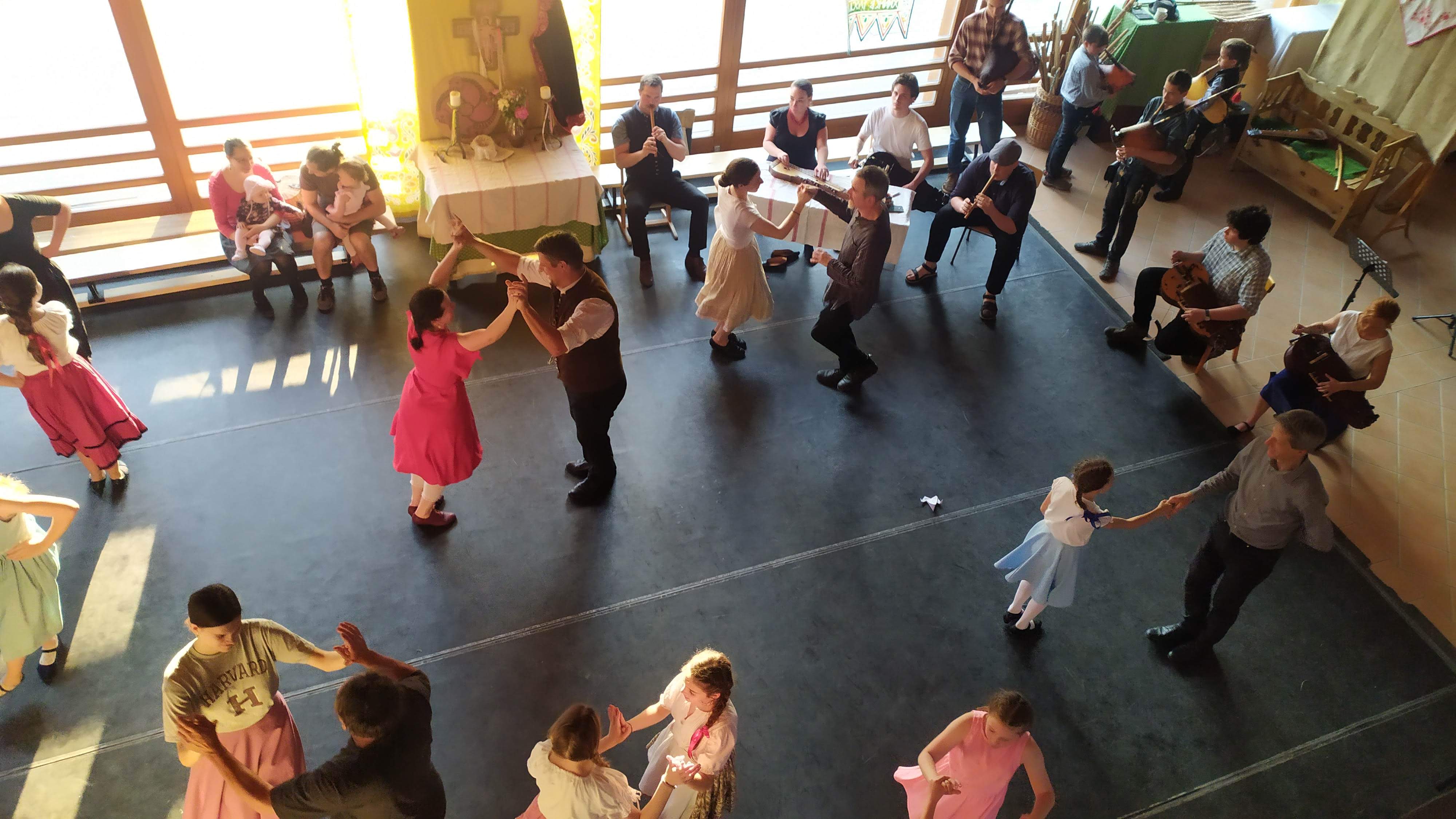 Bakonyi táncház a Búzaszemben